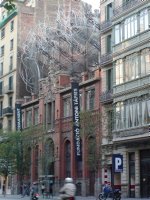 T&agrave;pies museum
