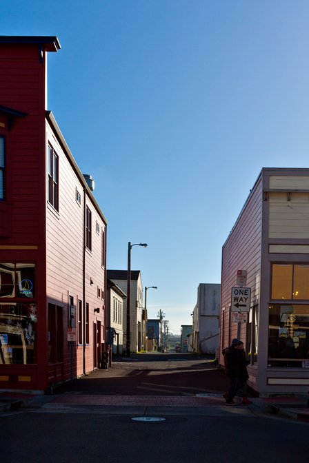 Alley between Main St and Franklin St from Laurel St, Fort Bragg, California
