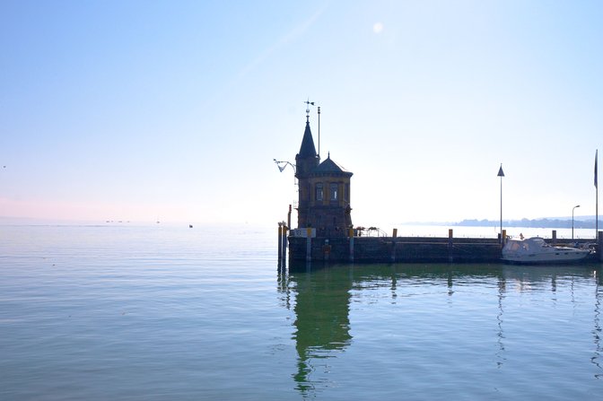 Konstanz harbor mouth house