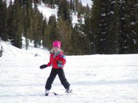 Sara skiing again