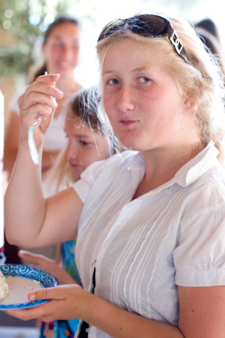 Sara, III