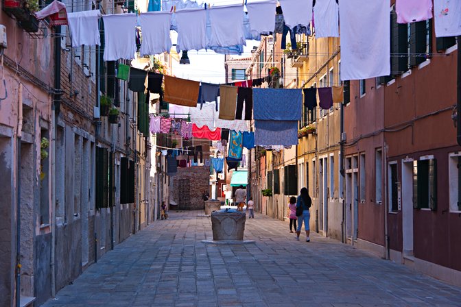 Laundry, IV