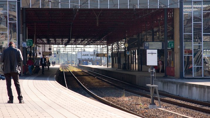 Eindhoven Station, II