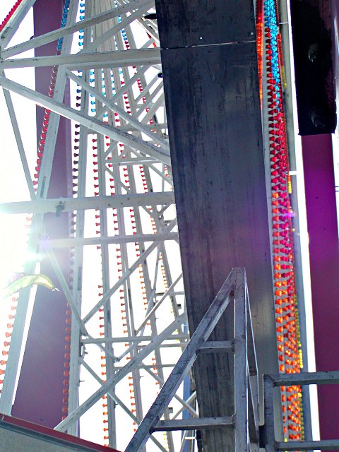Ferris Wheel, IV