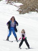 Sara and Diana skiing